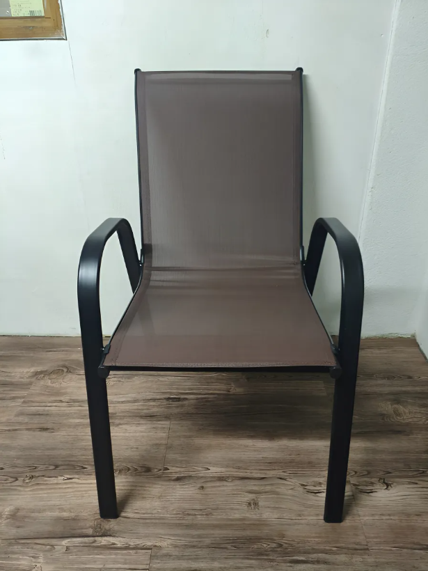 Silla Con Brazos De Metal